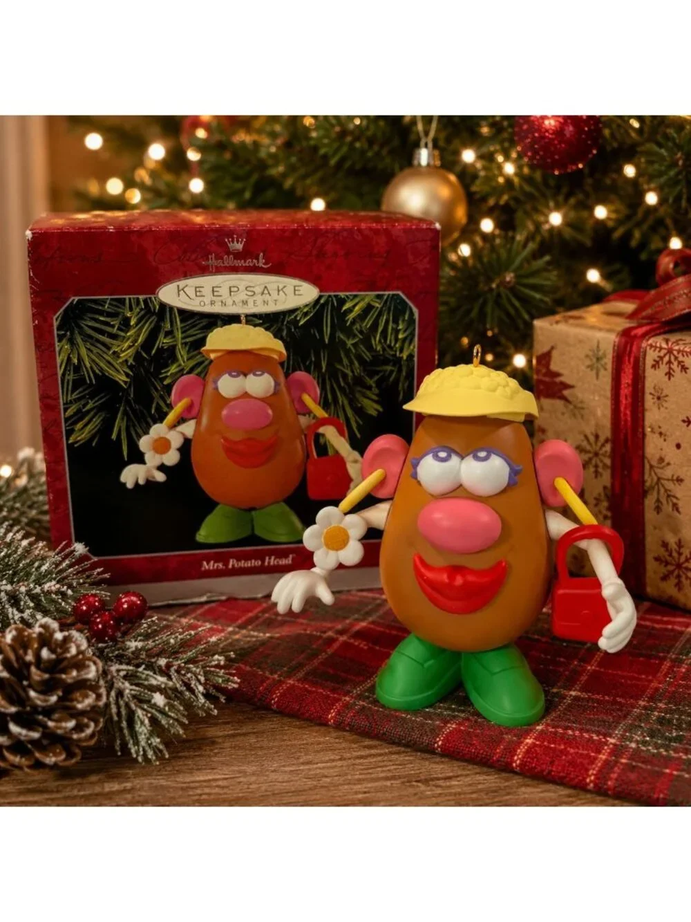 Vintage 1998 Hallmark Keepsake Mrs. Potato Head Christmas Ornament Hasbro